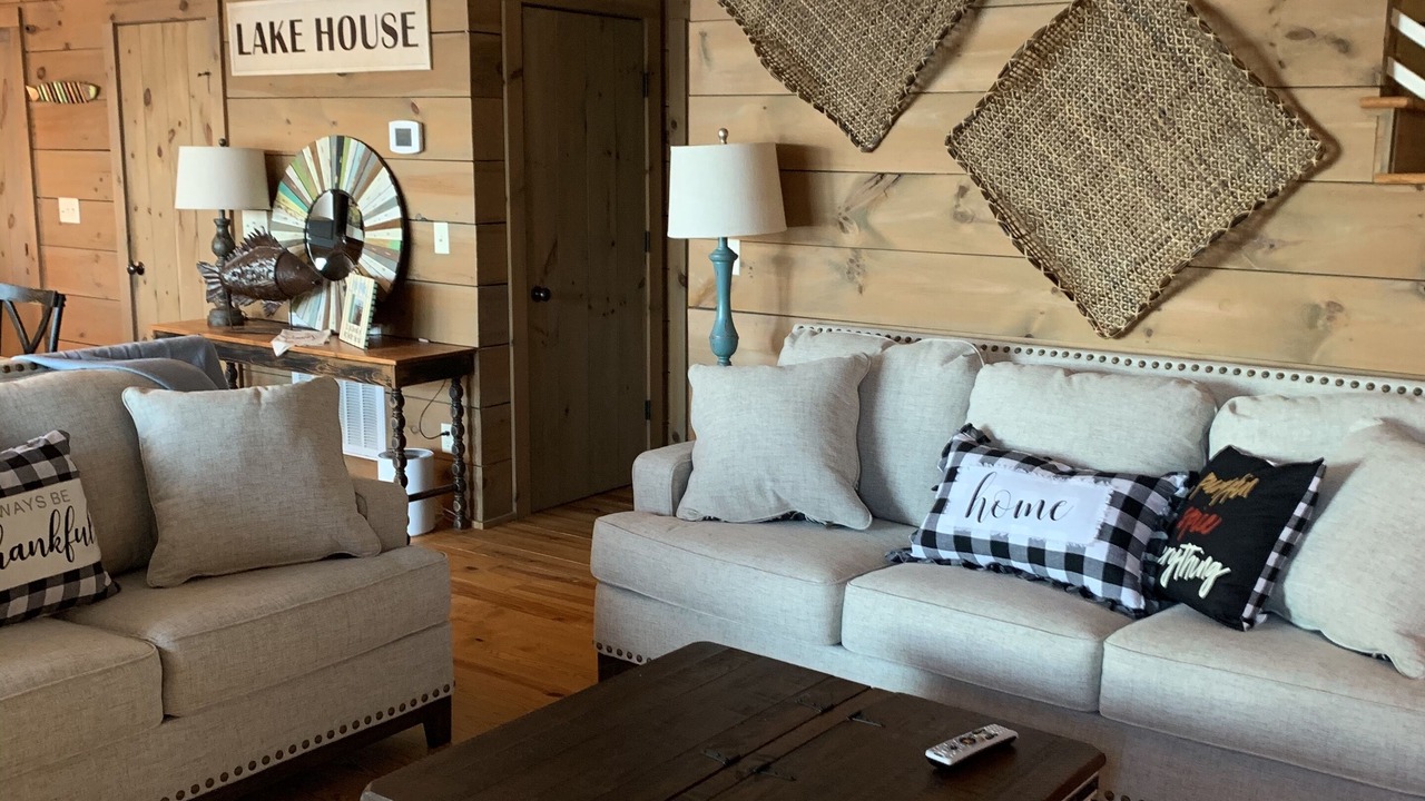 Photo of Livingroom in Crane Hill