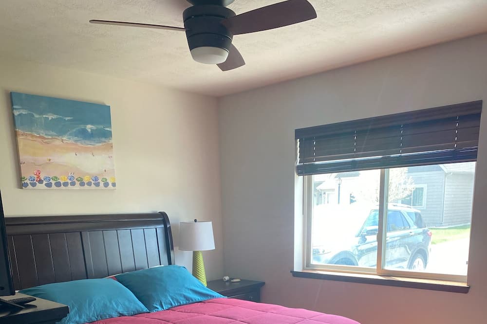 Photo of Bedroom in West Okoboji