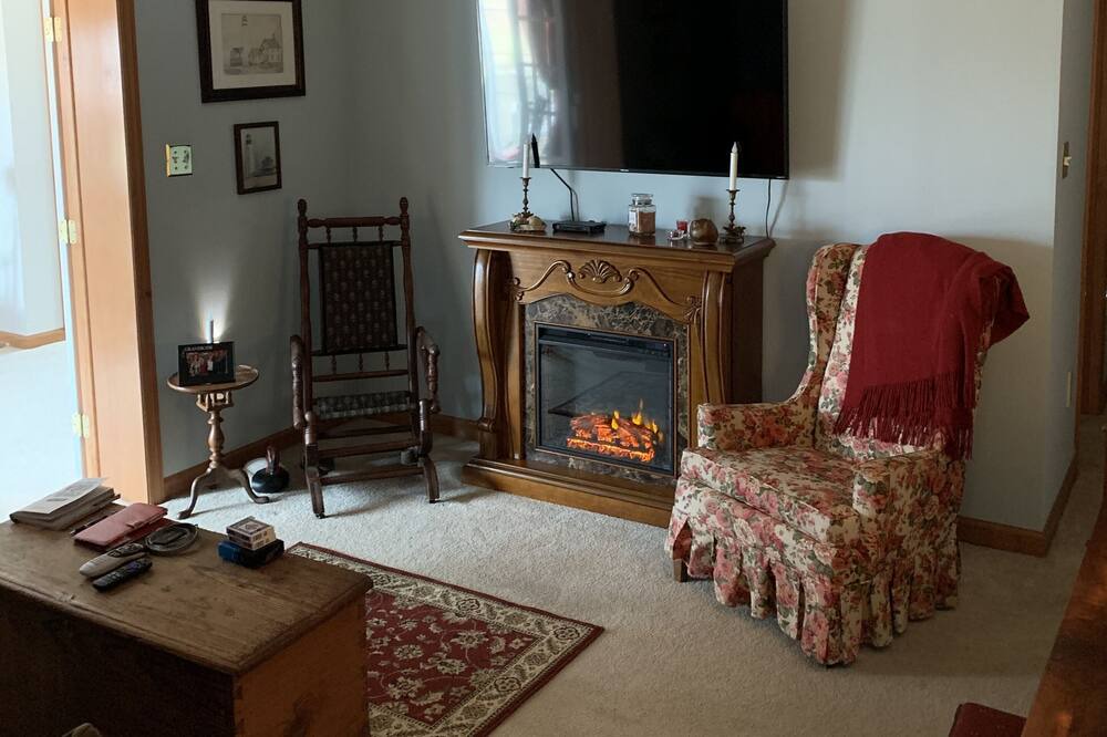 Photo of Livingroom in Milford