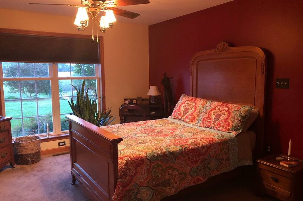 Photo of Bedroom in Milford