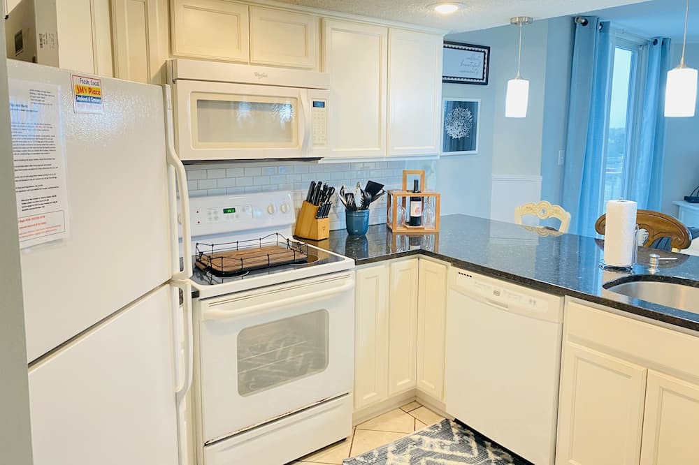 Photo of Kitchen in McCutcheon Field