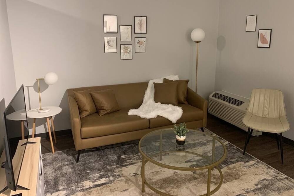 Photo of Livingroom in Des Moines