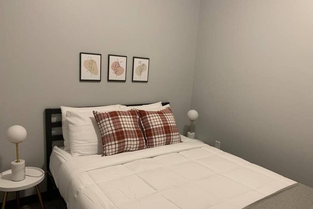 Photo of Bedroom in Des Moines