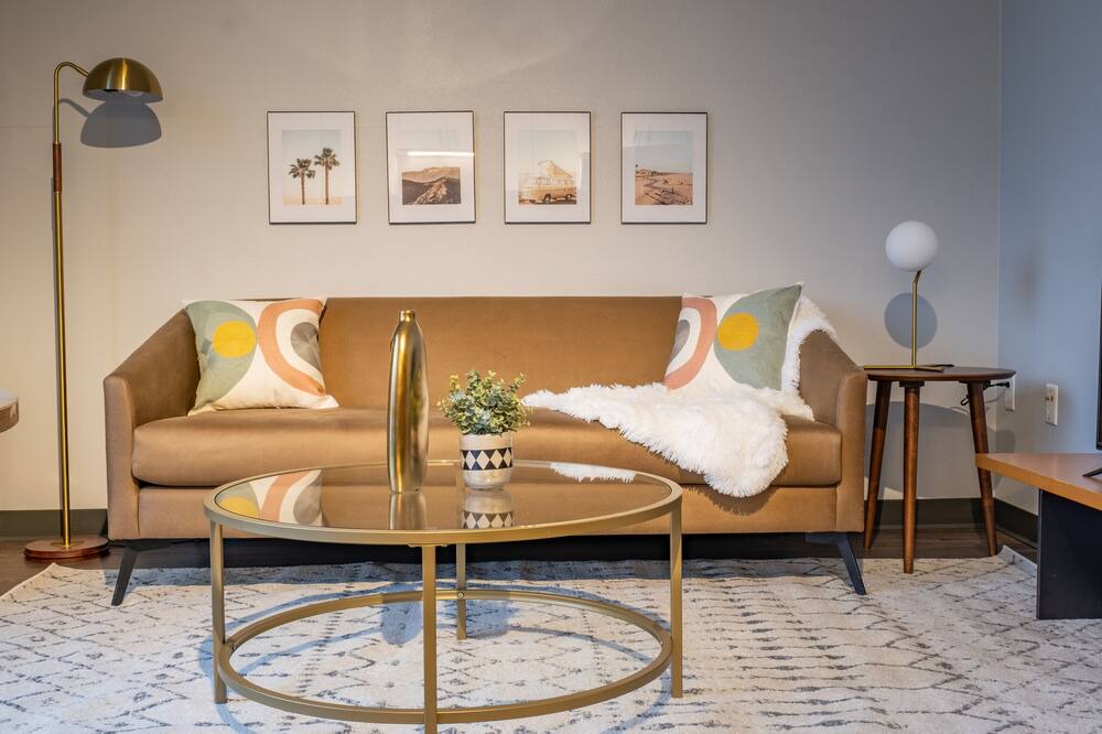 Photo of Livingroom in Des Moines