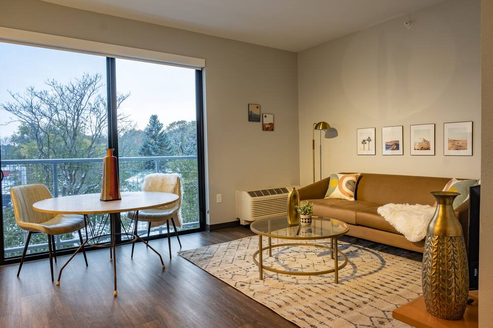 Photo of Livingroom in Des Moines