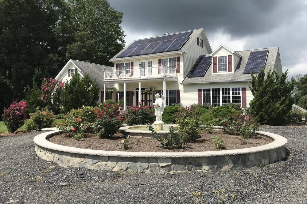 Photo of Outdoor in Milford