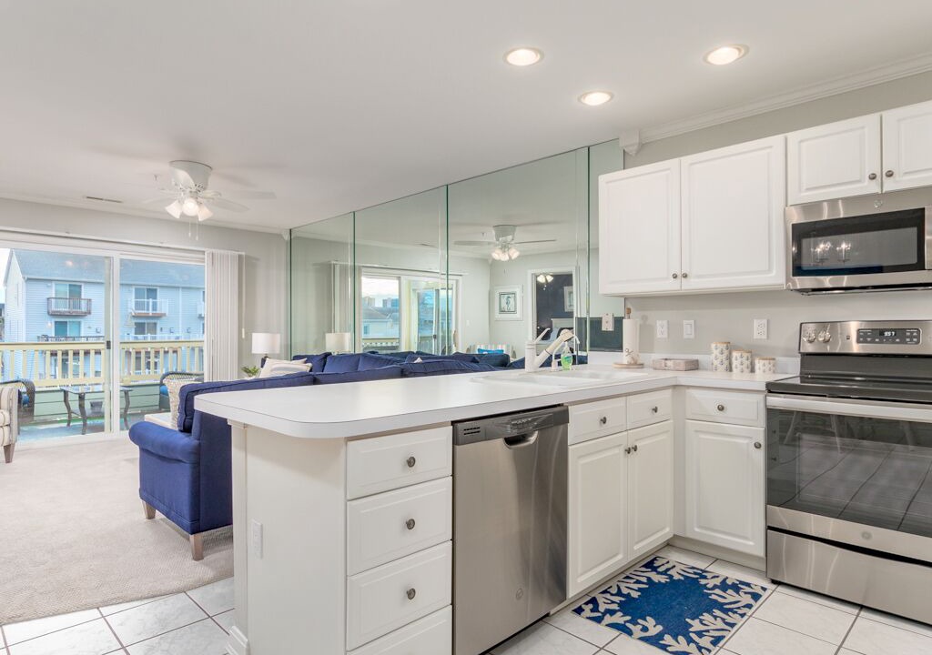 Photo of Kitchen in Heron Harbour Isle