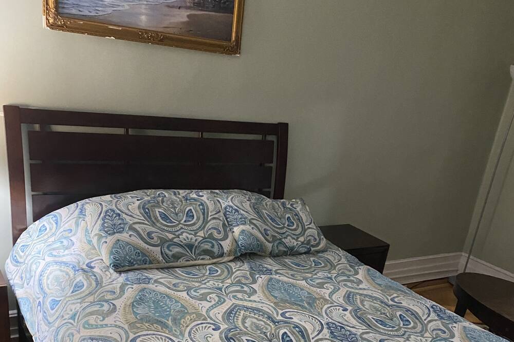Photo of Bedroom in Dyker Heights