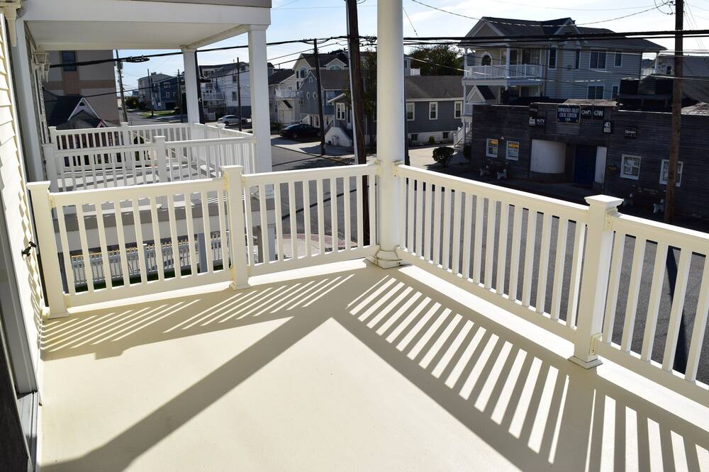 Photo of Patio Balcony in Townsend's Inlet