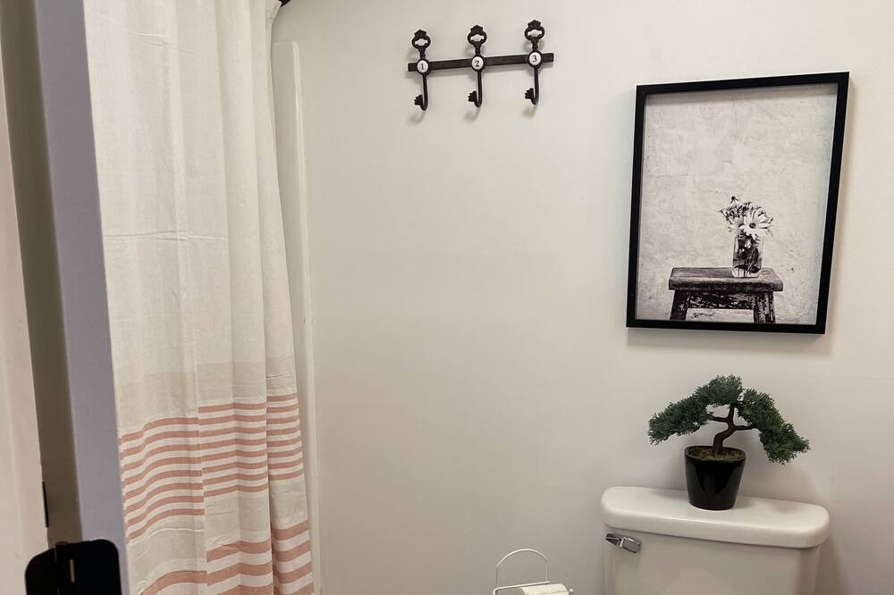 Photo of Bathroom in Caton