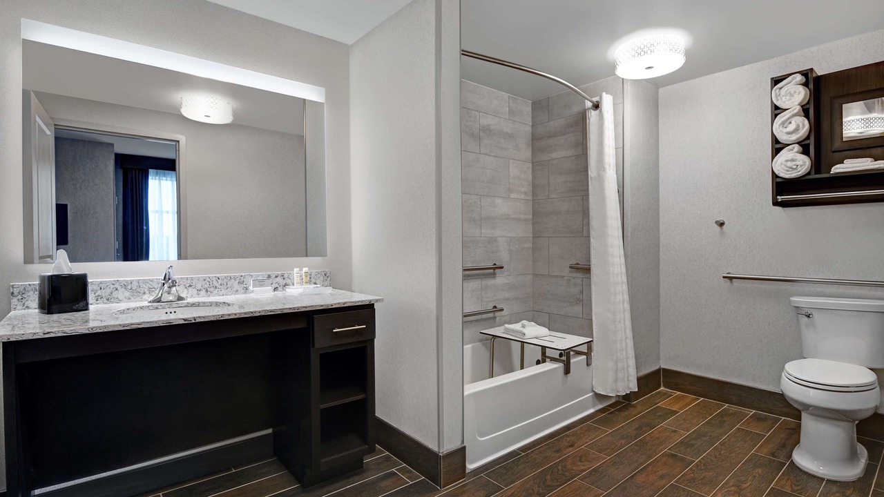 Photo of Bathroom in Hopelawn