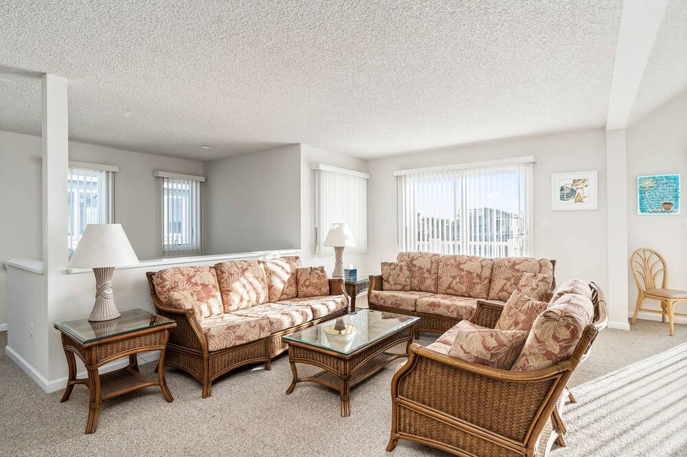 Photo of Livingroom in Surf City