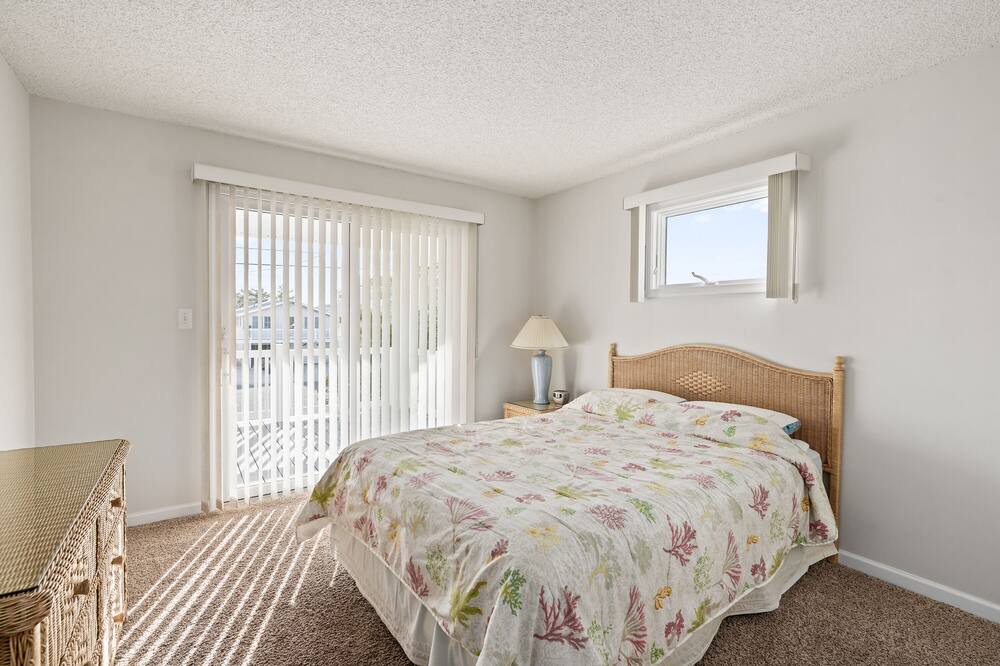 Photo of Bedroom in Surf City