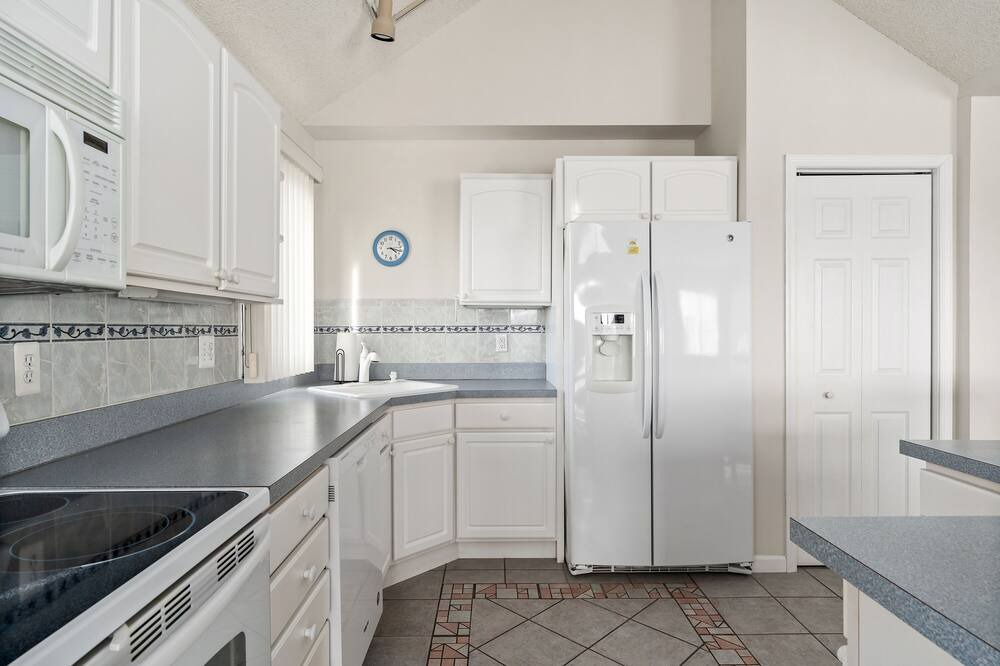 Photo of Kitchen in Surf City