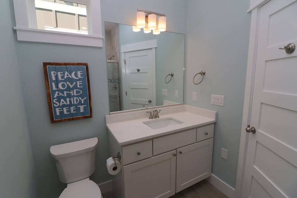 Photo of Bathroom in Corolla Light