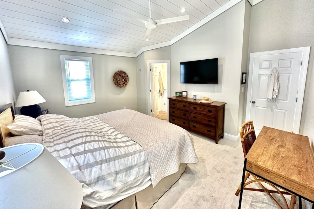 Photo of Bedroom in Sea Isle City