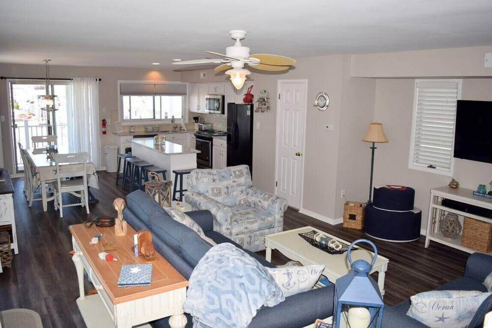 Photo of Livingroom in Townsend's Inlet