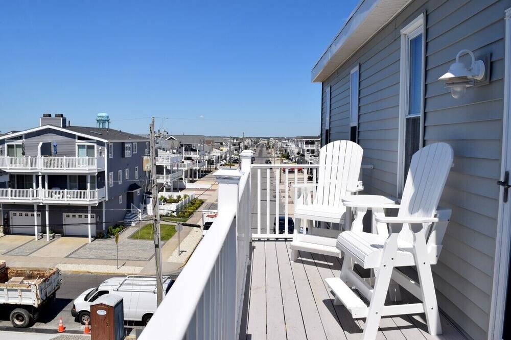 Photo of Patio Balcony in Townsend's Inlet