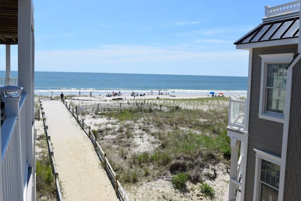 Photo of Patio Balcony in Townsend's Inlet