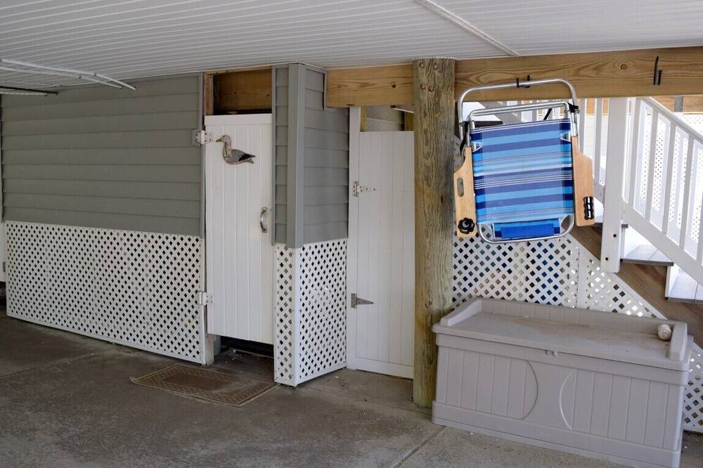 Photo of Bathroom in Townsend's Inlet