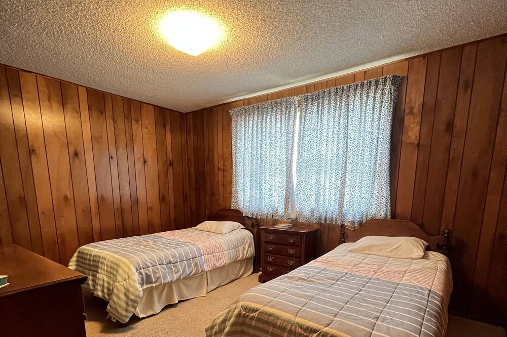 Photo of Bedroom in Townsend's Inlet