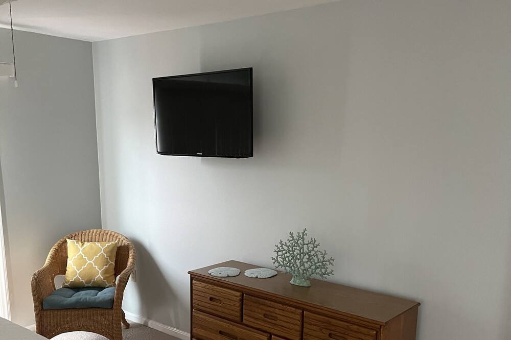 Photo of Bedroom in Heron Harbour Isle