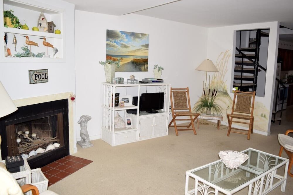 Photo of Livingroom in Dennisville