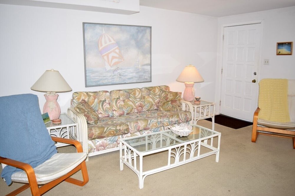 Photo of Livingroom in Dennisville
