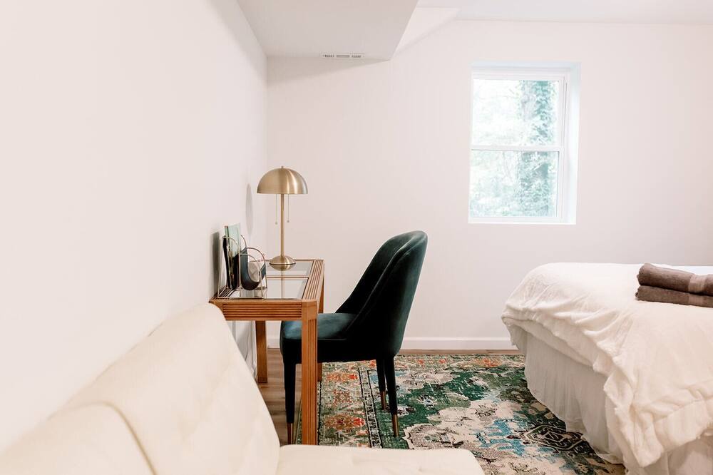 Photo of Bedroom in Vista Acres