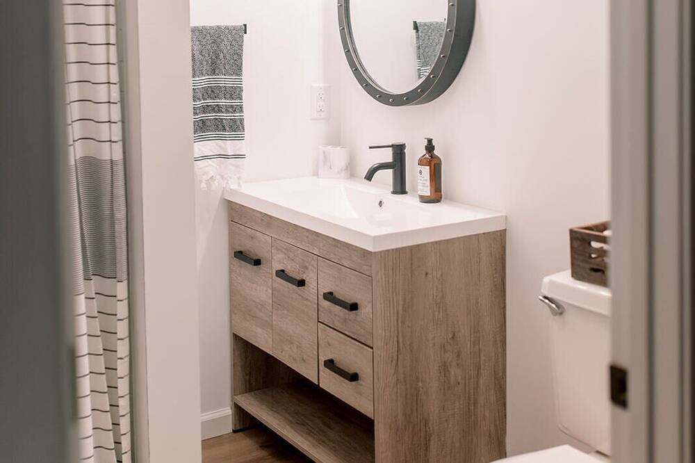Photo of Bathroom in Vista Acres
