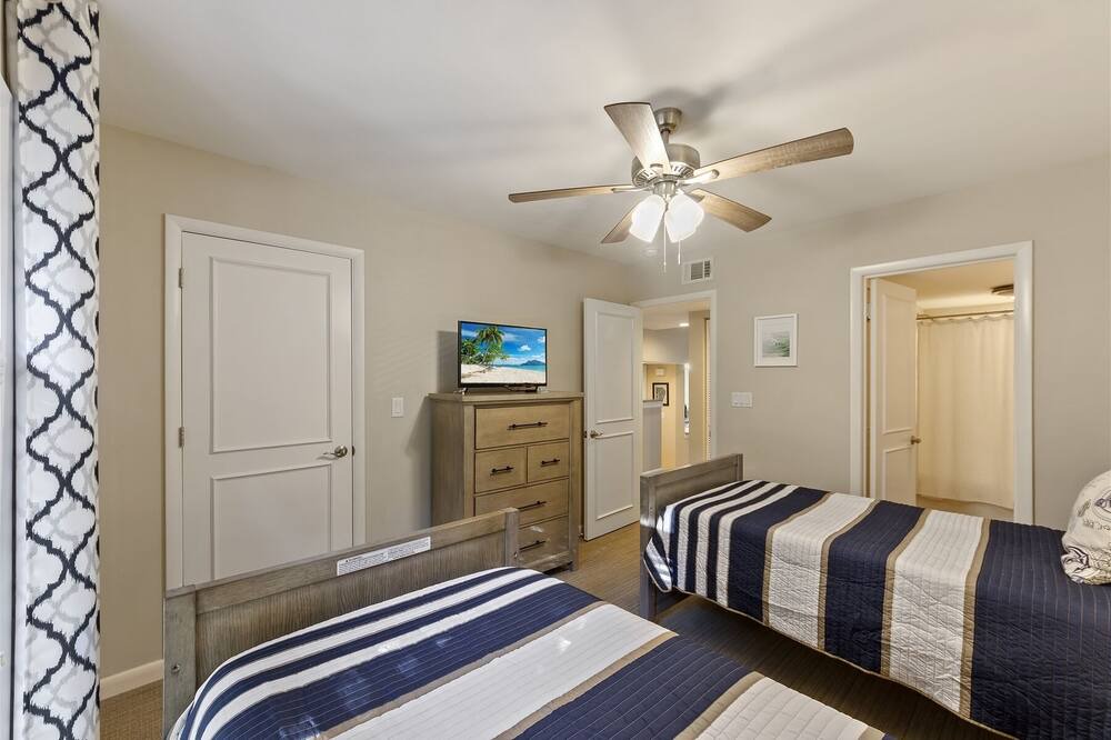 Photo of Bedroom in Palmetto Dunes