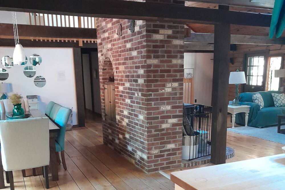 Photo of Livingroom in Belmar