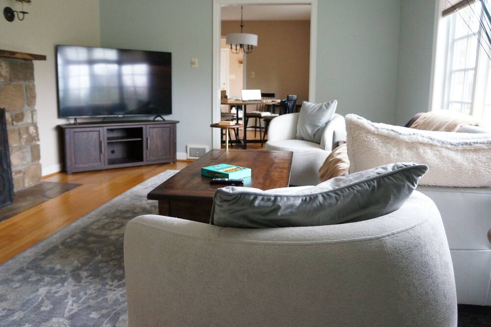 Photo of Livingroom in Middleburg