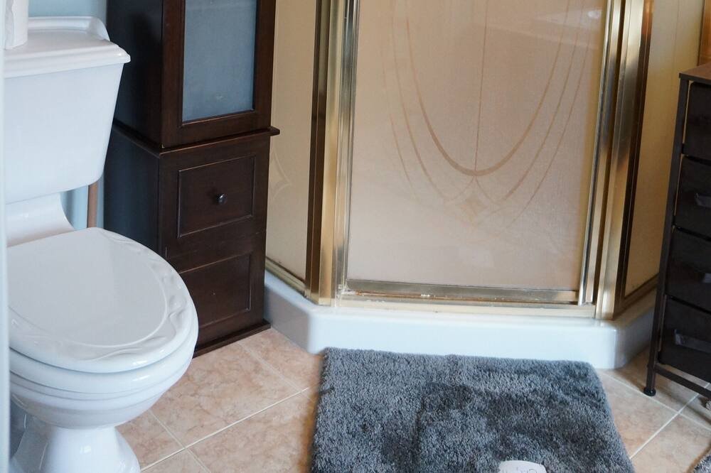 Photo of Bathroom in Middleburg