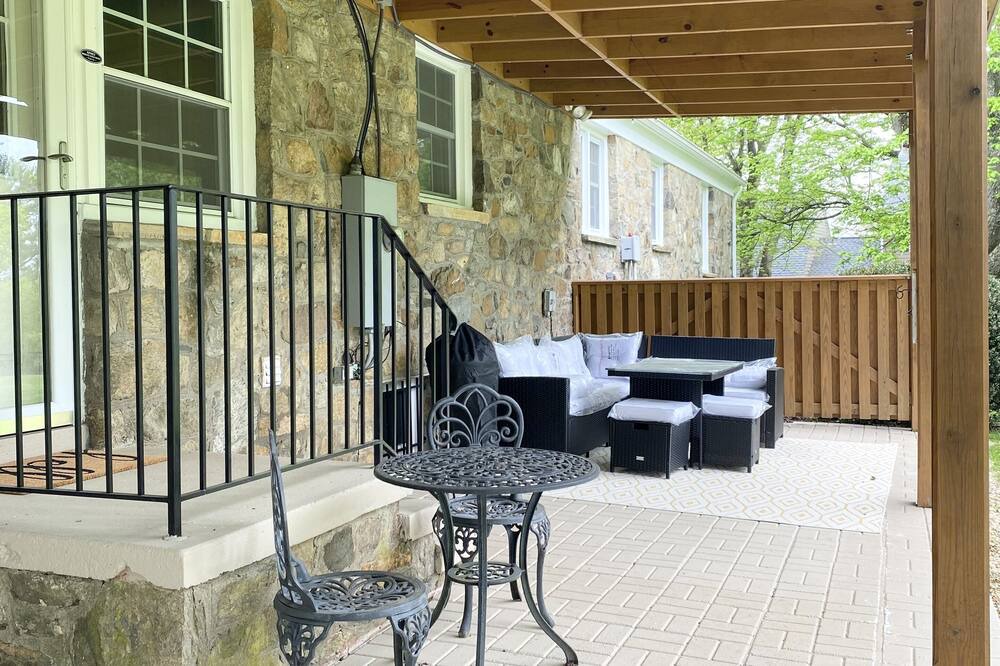 Photo of Patio Balcony in Middleburg