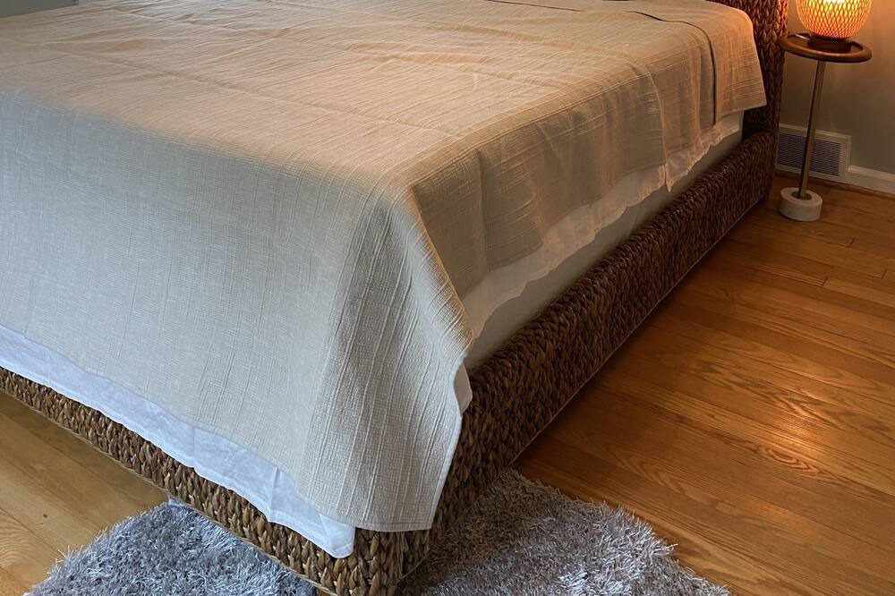 Photo of Bedroom in Middleburg