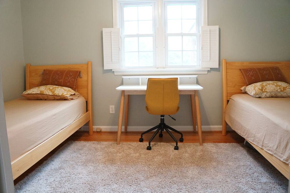 Photo of Bedroom in Middleburg