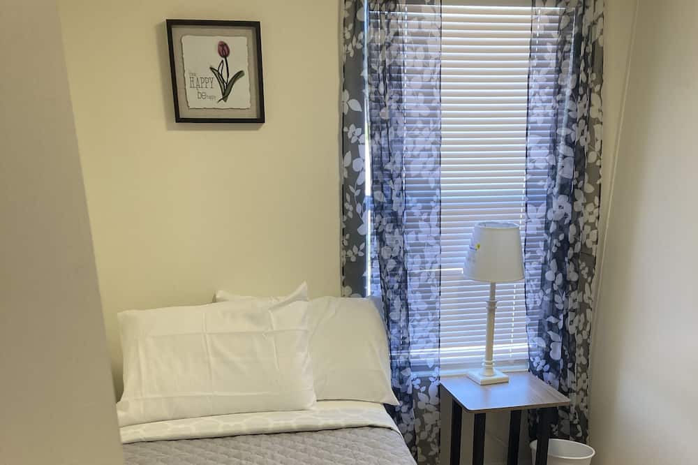 Photo of Bedroom in Summerton