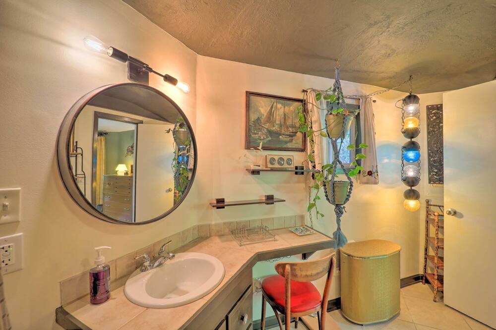 Photo of Bathroom in Mill Ridge
