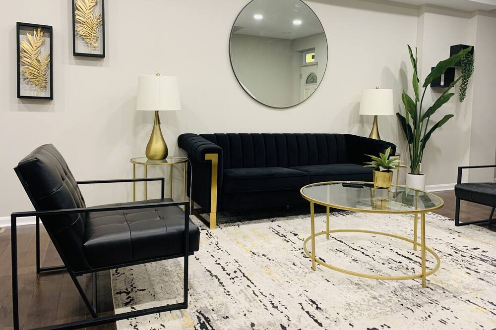 Photo of Livingroom in Downtown Baltimore