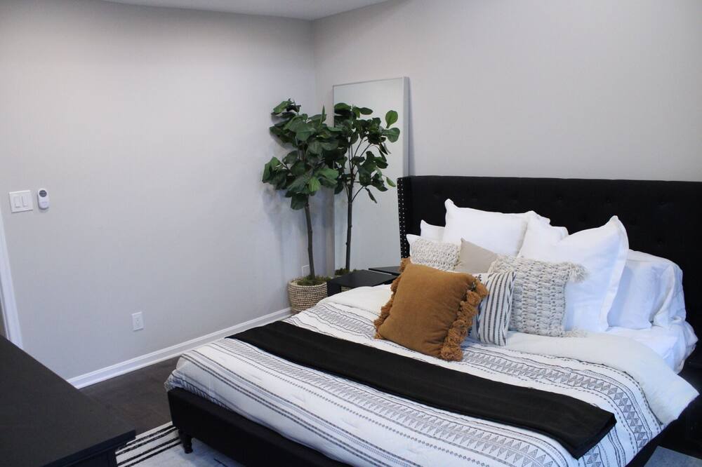 Photo of Bedroom in Downtown Baltimore