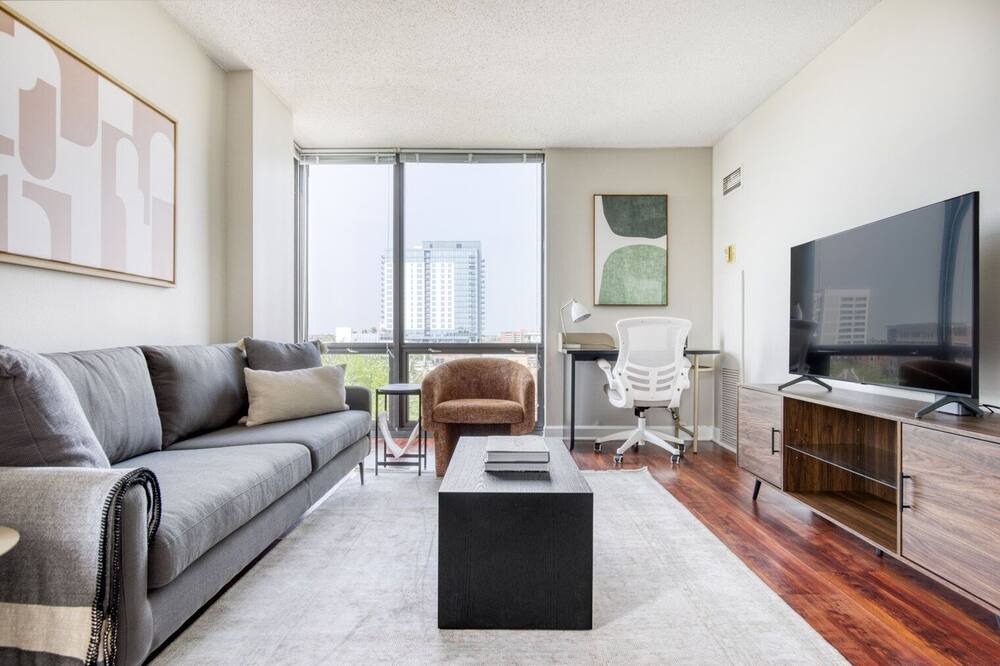 Photo of Livingroom in Oak Park