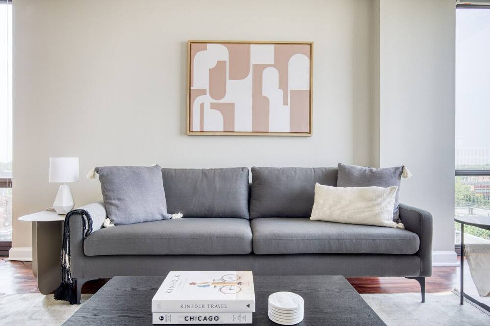 Photo of Livingroom in Oak Park