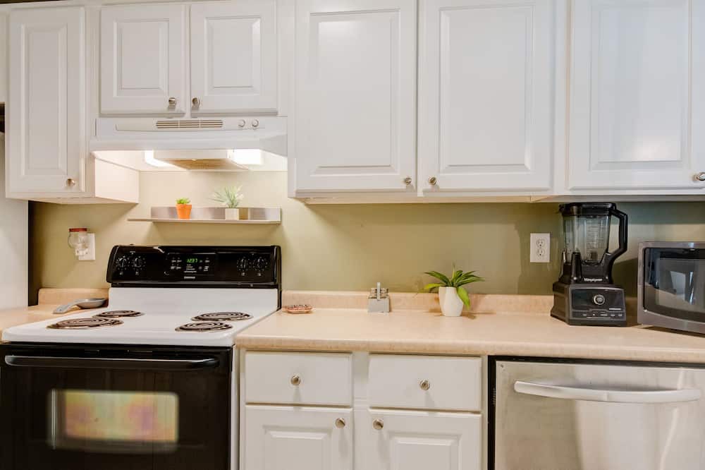 Photo of Kitchen in Lake Waccamaw