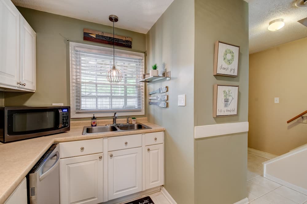 Photo of Kitchen in Lake Waccamaw