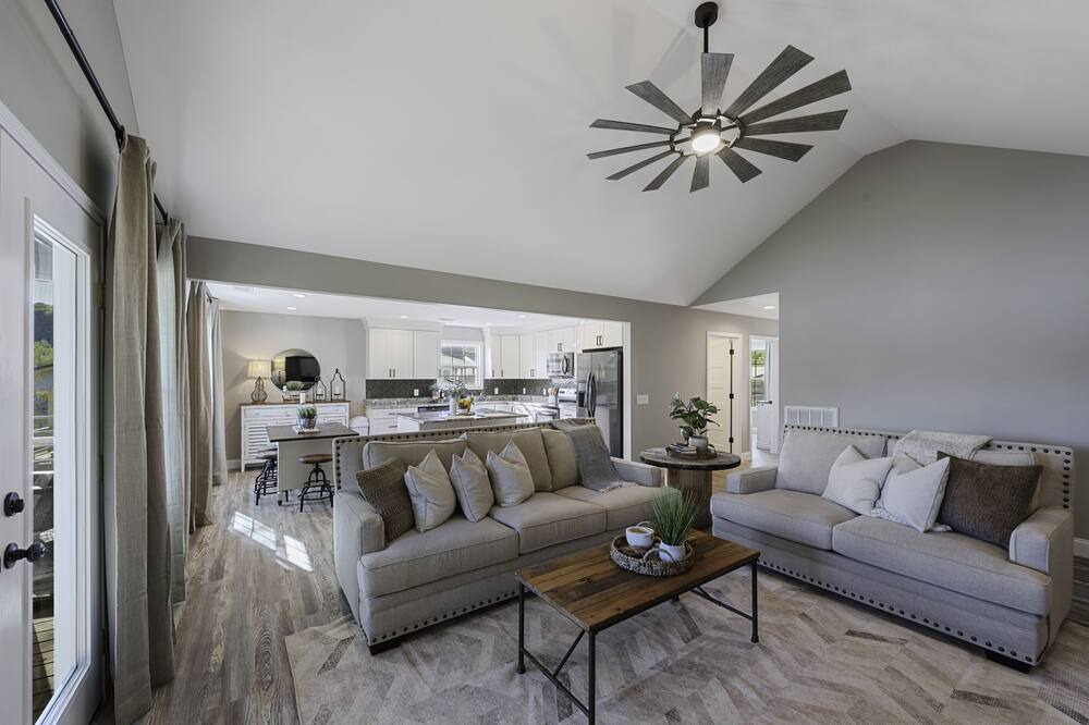Photo of Livingroom in Leesburg