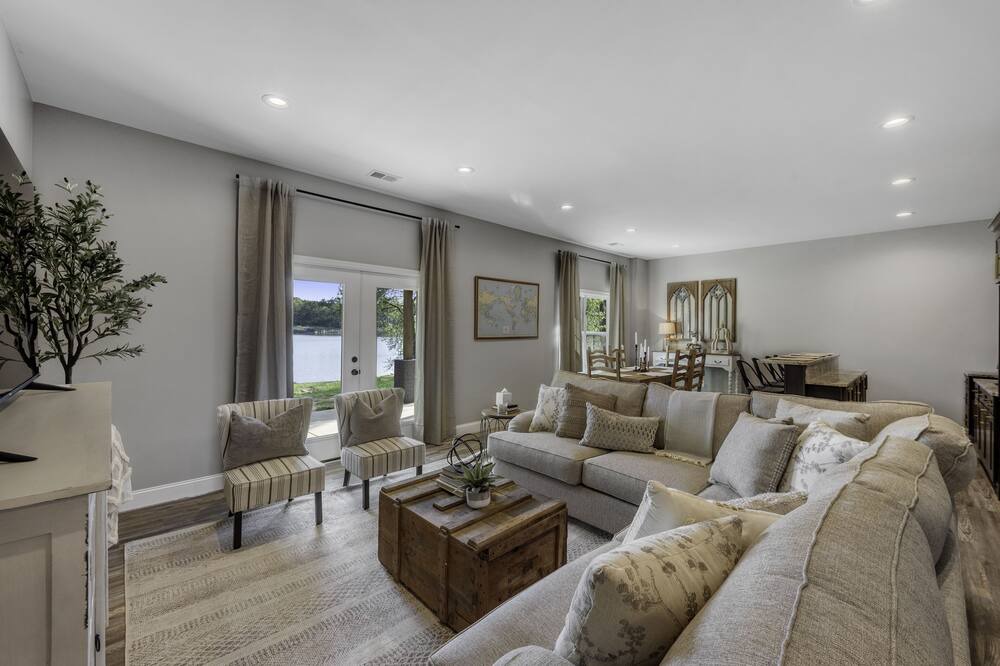 Photo of Livingroom in Leesburg