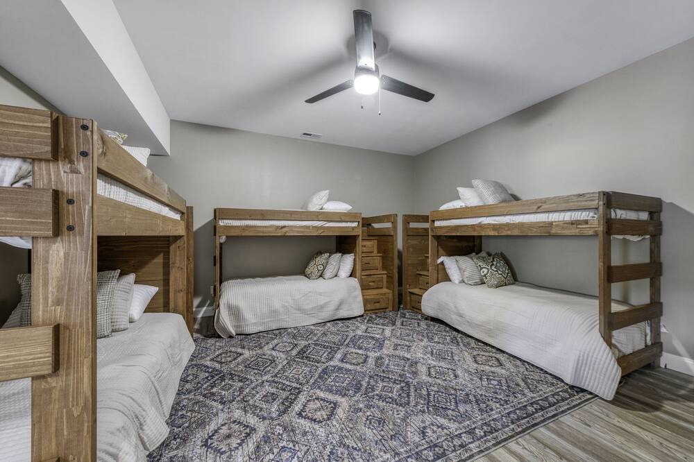 Photo of Bedroom in Leesburg