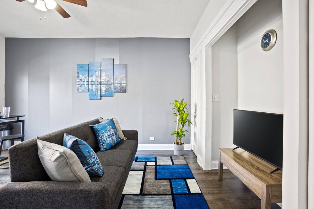 Photo of Livingroom in Sheridan Park