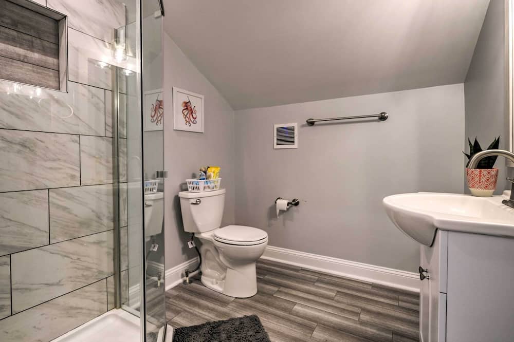 Photo of Bathroom in Deale